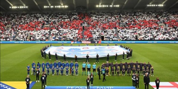 电竞世界杯-英格兰“国际象棋”丑陋赢，索斯盖特大谈幸福烦恼