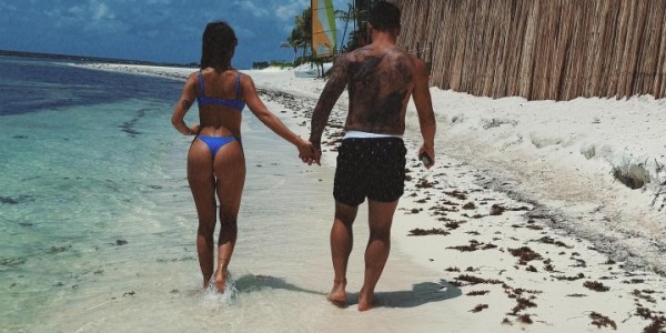 【社交秀】充电时间，球员与妻子享受沙滩与美景