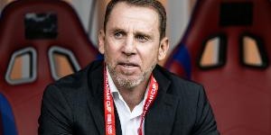 津媒：不出意外国足对阵日本将派出5后卫，久帅曾在亚运队尝试