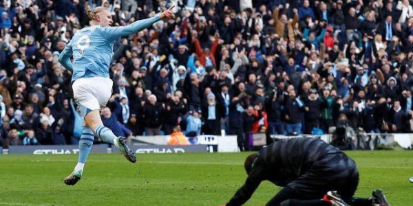 电竞世界杯-“天王山之战”握手言和，曼城丢榜首枪手渔翁得利