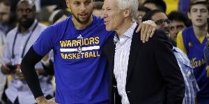 电竞世界杯-库里感激大学教练：你必须要有那种能看到你潜力的人