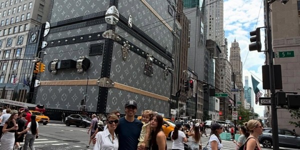 【社交秀】充电时间，球员与妻子享受沙滩与美景